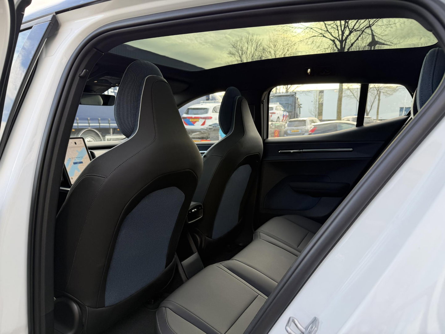 Volvo EX30 Twin Motor Performance Ultra 69 kWh trekhaak