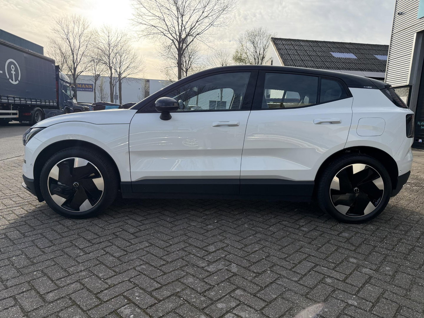 Volvo EX30 Twin Motor Performance Ultra 69 kWh trekhaak