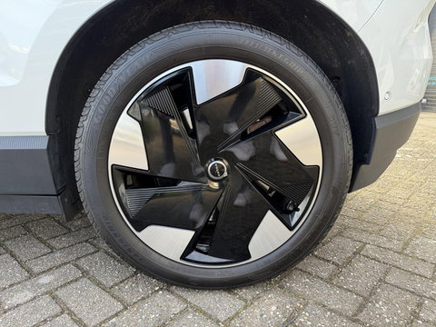 Volvo EX30 Twin Motor Performance Ultra 69 kWh trekhaak