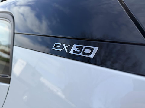 Volvo EX30 Twin Motor Performance Ultra 69 kWh trekhaak