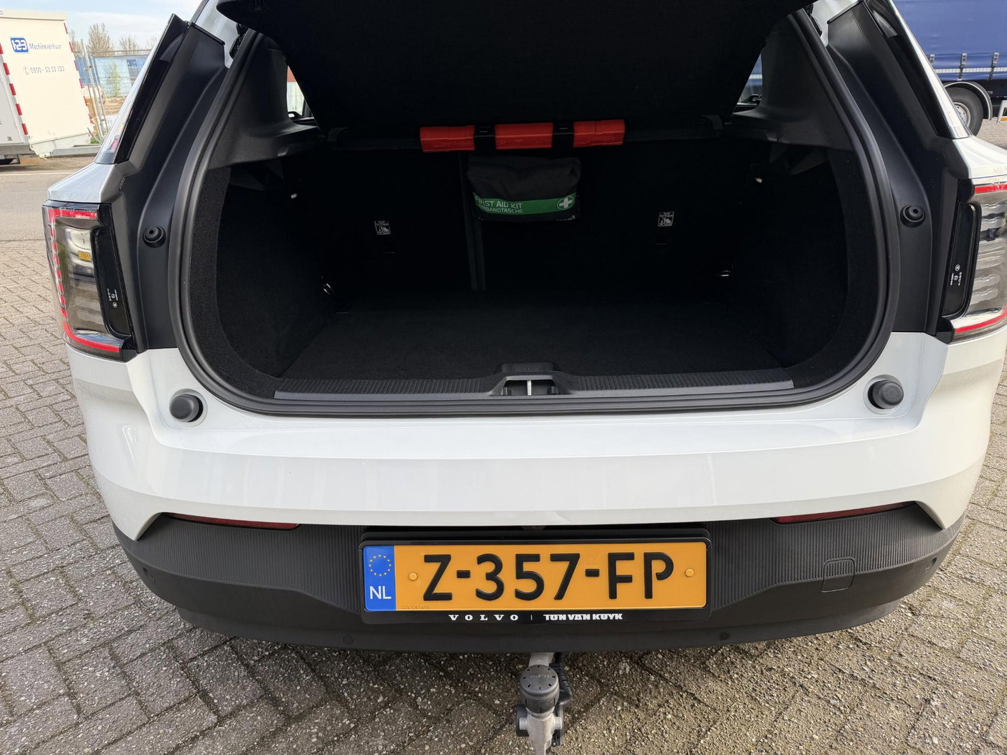 Volvo EX30 Twin Motor Performance Ultra 69 kWh trekhaak