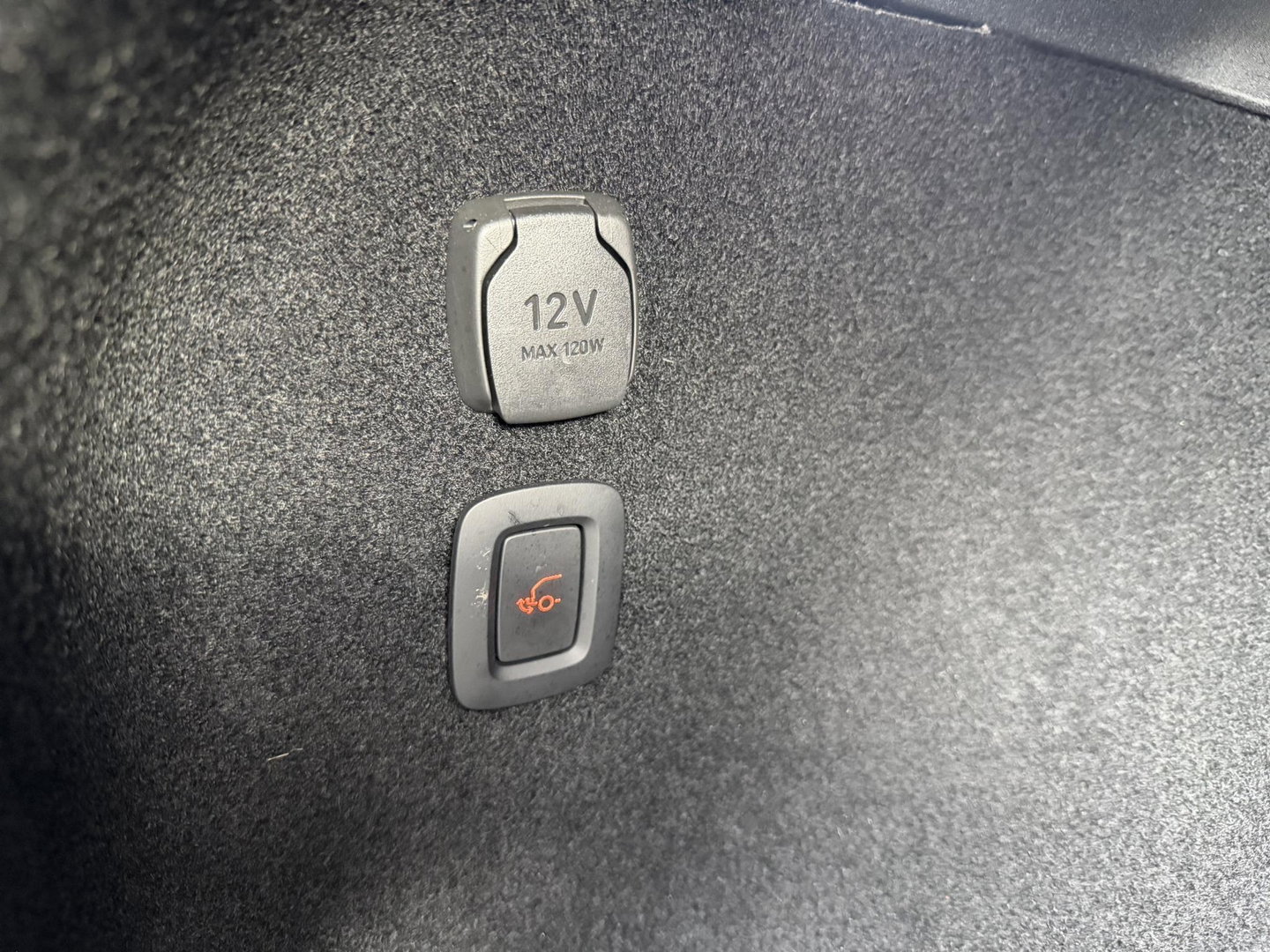 Volvo EX30 Twin Motor Performance Ultra 69 kWh trekhaak