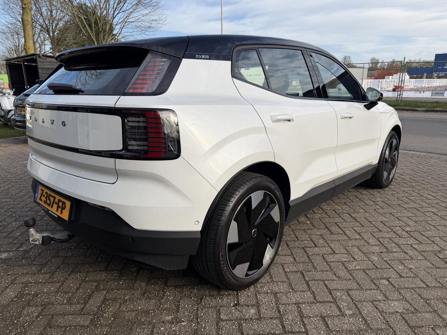 Volvo EX30 Twin Motor Performance Ultra 69 kWh trekhaak