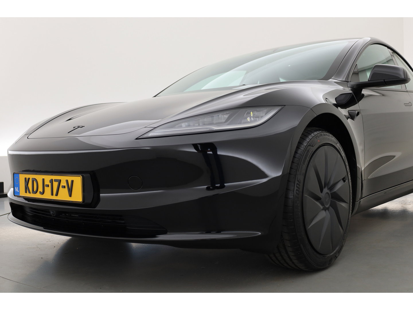 Tesla Model 3 Premium Long Range RWD 78 kWh | Pano | Camera | Stoelverw. | Navi | Elek. Stoelen | CarPlay |