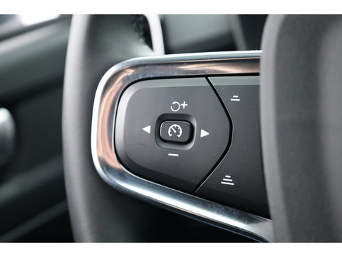 Volvo XC40 1.5 T5 Recharge Inscription | SOH 94.4% | Adapt. Cruise | Apple CarPlay & Android Auto | Camera | Stoelverw.