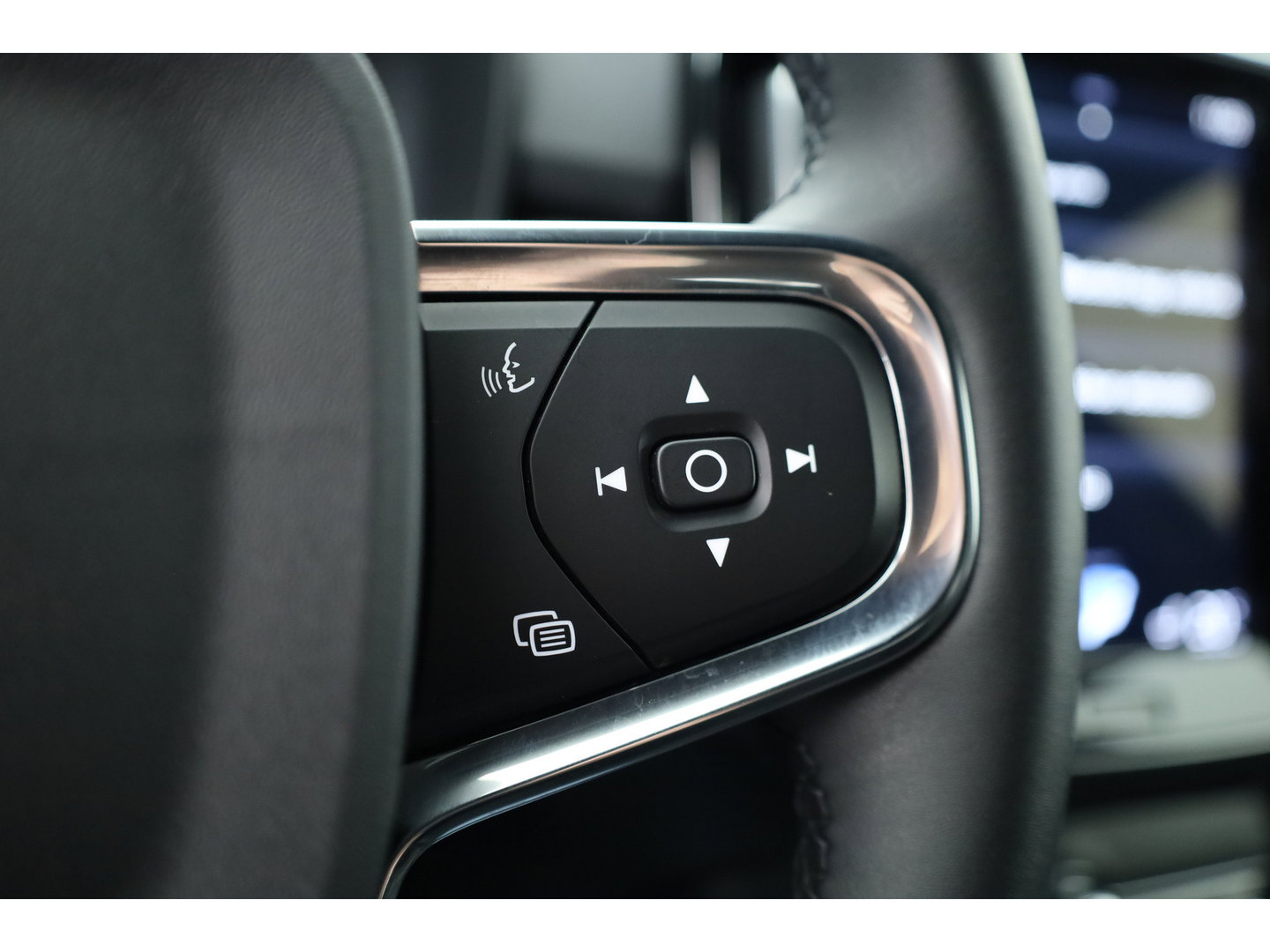 Volvo XC40 1.5 T5 Recharge Inscription | SOH 94.4% | Adapt. Cruise | Apple CarPlay & Android Auto | Camera | Stoelverw.