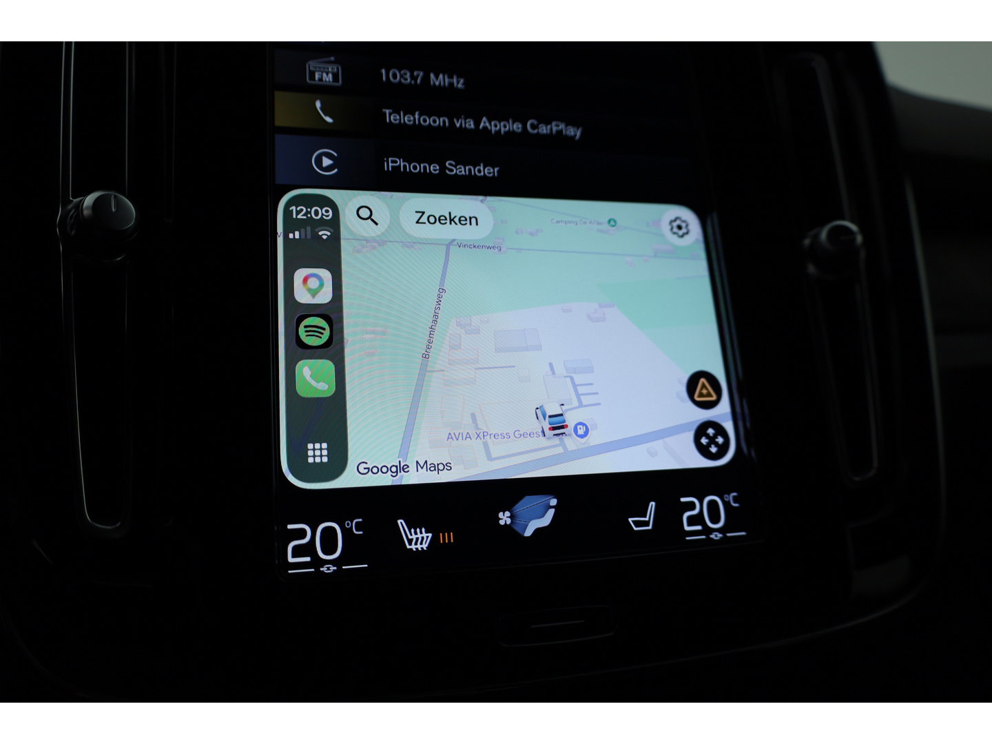 Volvo XC40 1.5 T5 Recharge Inscription | SOH 94.4% | Adapt. Cruise | Apple CarPlay & Android Auto | Camera | Stoelverw.