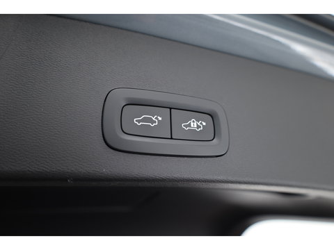 Volvo XC40 1.5 T5 Recharge Inscription | SOH 94.4% | Adapt. Cruise | Apple CarPlay & Android Auto | Camera | Stoelverw.