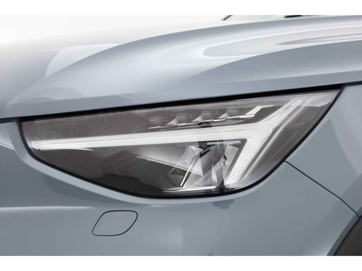 Volvo XC40 1.5 T5 Recharge Inscription | SOH 94.4% | Adapt. Cruise | Apple CarPlay & Android Auto | Camera | Stoelverw.