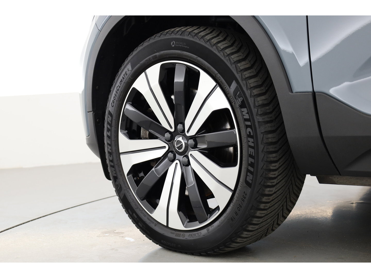 Volvo XC40 1.5 T5 Recharge Inscription | SOH 94.4% | Adapt. Cruise | Apple CarPlay & Android Auto | Camera | Stoelverw.