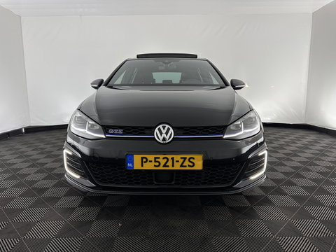 Volkswagen Golf 1.4 TSI PHEV GTE (Plug-in) (INCL-BTW) Aut. *PANO | ADAPTIVE-CRUISE | FULL-LED | DIGI-COCKPIT | BLINDSPOT | HEATED-SPORTSEATS | KEYLESS | NAVI-FULLMAP | AMBIENTLIGHT | SHIFTPADDLES | PRIVACY-GLASS | ECC | PDC | 18''ALU*