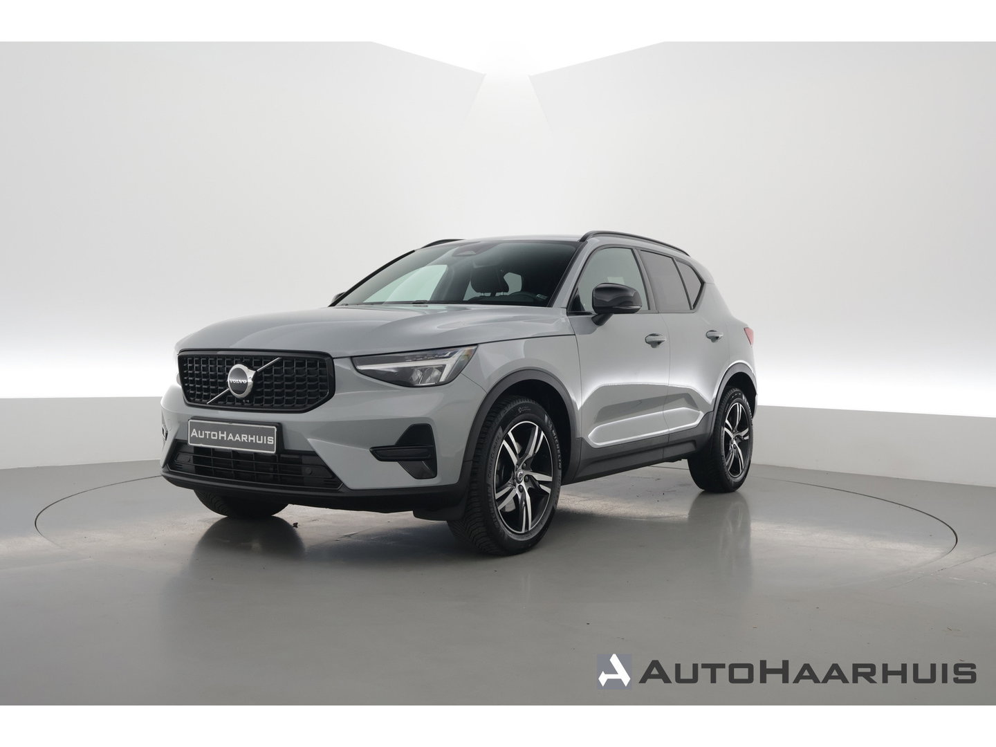 Volvo XC40 2.0 B3 Plus Dark | Pilot Assist | Memory Seat | Camera | Stoel- Stuurverw. | Apple Carplay | Google info.