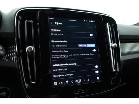 Volvo XC40 2.0 B3 Plus Dark | Pilot Assist | Memory Seat | Camera | Stoel- Stuurverw. | Apple Carplay | Google info.