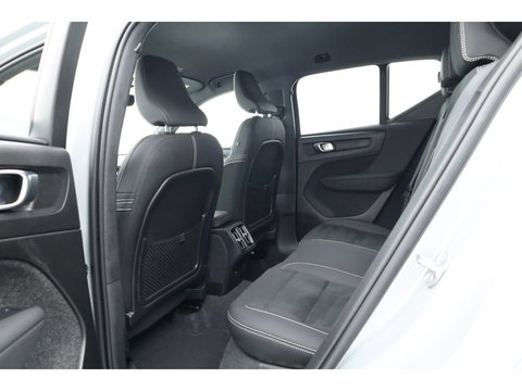 Volvo XC40 2.0 B3 Plus Dark | Pilot Assist | Memory Seat | Camera | Stoel- Stuurverw. | Apple Carplay | Google info.