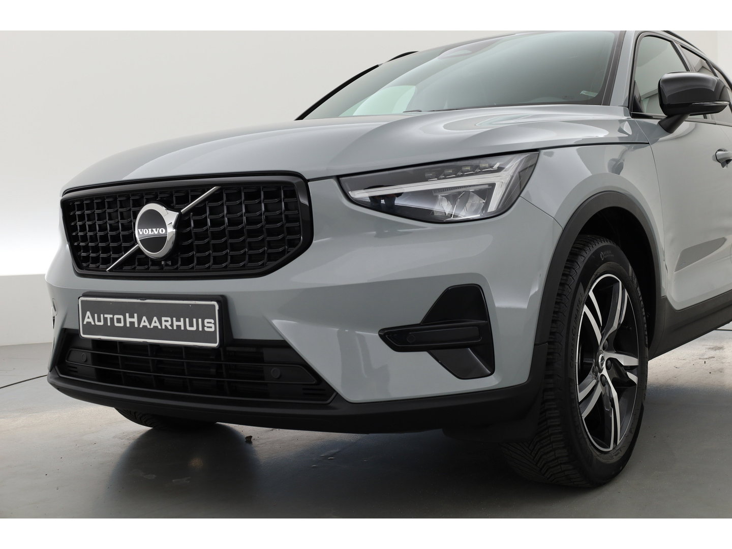 Volvo XC40 2.0 B3 Plus Dark | Pilot Assist | Memory Seat | Camera | Stoel- Stuurverw. | Apple Carplay | Google info.