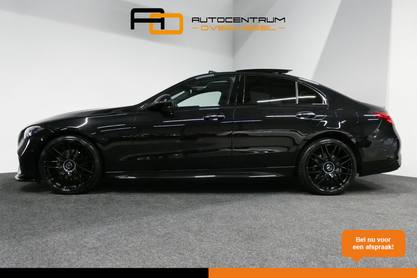 Mercedes-Benz C-Klasse 300 e AMG Line / C63s Look Diffuser / Panamericana Grille / Maxton Design Bodykit V.2 / Panoramadak / Elektr. verstelbare voorstoelen + memory / Stoelkoeling & -verwarming / Digital Light / Ambienteverlichting Plus / HUD / Rondomzichtcamera / 20'' LMV / S