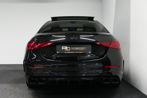 Mercedes-Benz C-Klasse 300 e AMG Line / C63s Look Diffuser / Panamericana Grille / Maxton Design Bodykit V.2 / Panoramadak / Elektr. verstelbare voorstoelen + memory / Stoelkoeling & -verwarming / Digital Light / Ambienteverlichting Plus / HUD / Rondomzichtcamera / 20'' LMV / S