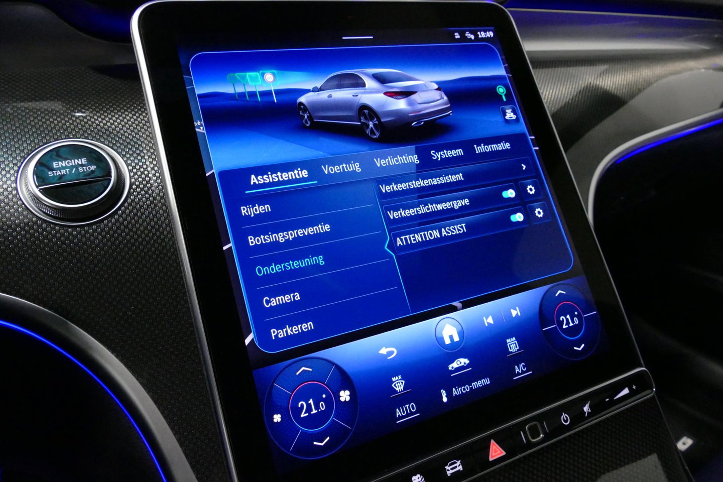 Mercedes-Benz C-Klasse 300 e AMG Line / C63s Look Diffuser / Panamericana Grille / Maxton Design Bodykit V.2 / Panoramadak / Elektr. verstelbare voorstoelen + memory / Stoelkoeling & -verwarming / Digital Light / Ambienteverlichting Plus / HUD / Rondomzichtcamera / 20'' LMV / S