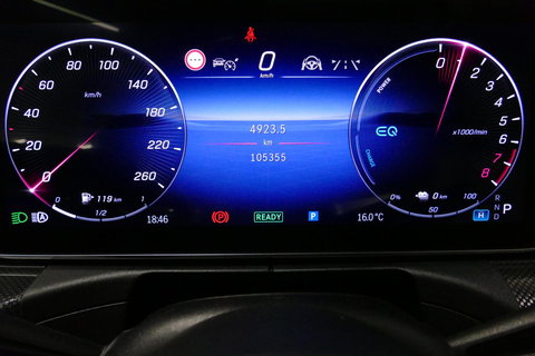 Mercedes-Benz C-Klasse 300 e AMG Line / C63s Look Diffuser / Panamericana Grille / Maxton Design Bodykit V.2 / Panoramadak / Elektr. verstelbare voorstoelen + memory / Stoelkoeling & -verwarming / Digital Light / Ambienteverlichting Plus / HUD / Rondomzichtcamera / 20'' LMV / S