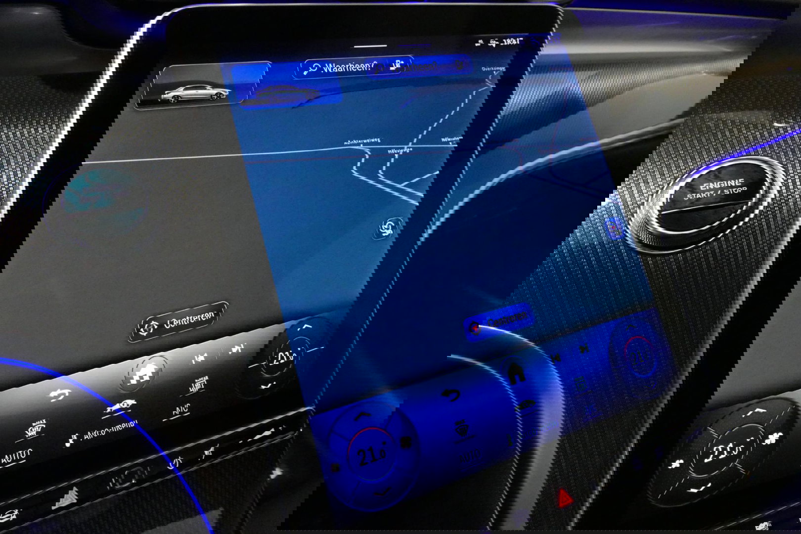 Mercedes-Benz C-Klasse 300 e AMG Line / C63s Look Diffuser / Panamericana Grille / Maxton Design Bodykit V.2 / Panoramadak / Elektr. verstelbare voorstoelen + memory / Stoelkoeling & -verwarming / Digital Light / Ambienteverlichting Plus / HUD / Rondomzichtcamera / 20'' LMV / S