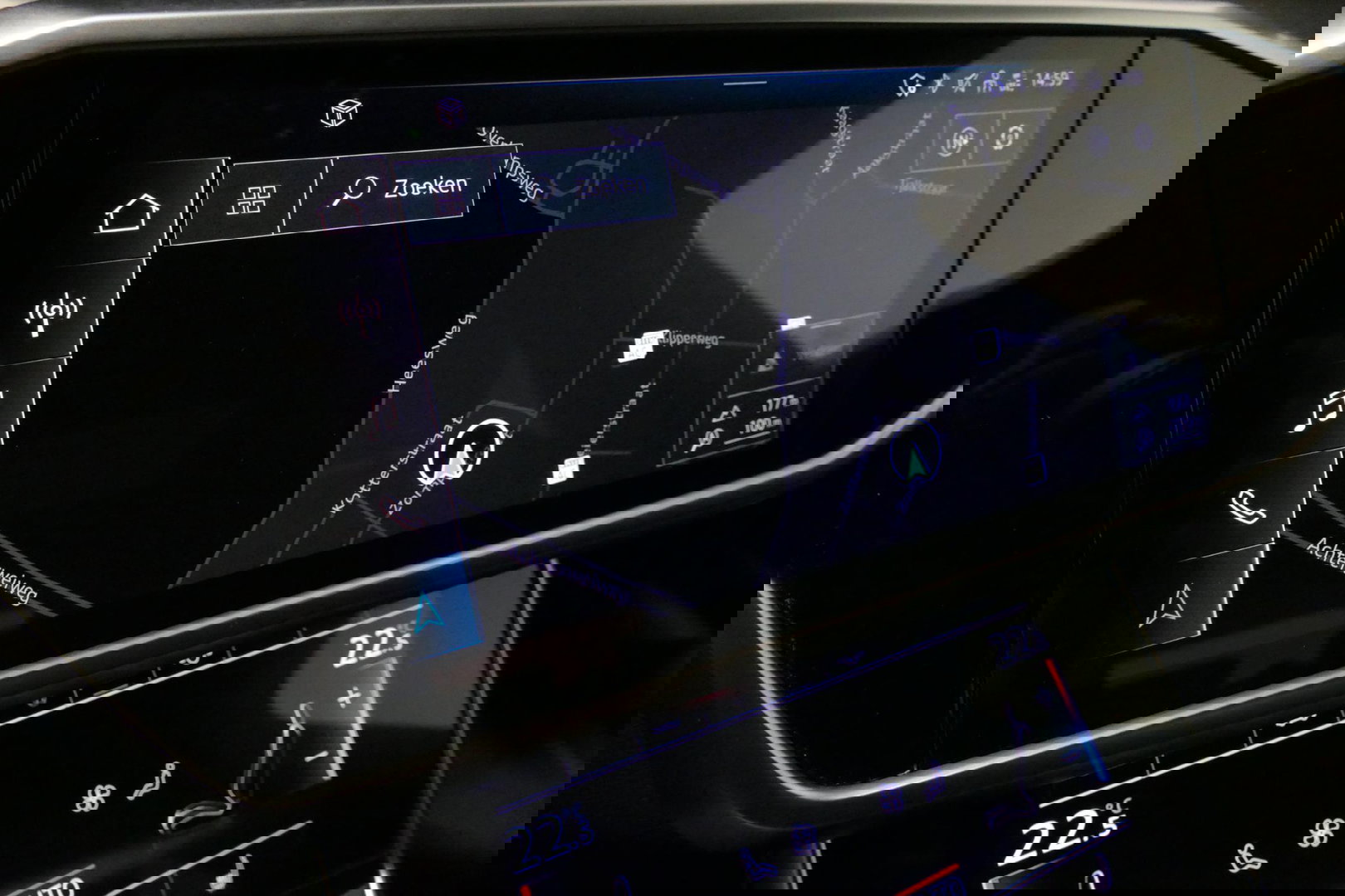 Audi A6 Avant 55 TFSI e quattro S Competition / RS6 Look / S Line / Maxton Design Bodykit V.2 / Panoramadak / Matrix LED / Stoelverwarming voor + achter / Apple Carplay - Android Auto / 21'' Vossen Look / Achteruitrijcamera / Dodehoek detectie / Audi Sound System