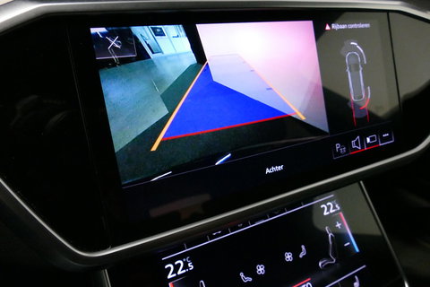 Audi A6 Avant 55 TFSI e quattro S Competition / RS6 Look / S Line / Maxton Design Bodykit V.2 / Panoramadak / Matrix LED / Stoelverwarming voor + achter / Apple Carplay - Android Auto / 21'' Vossen Look / Achteruitrijcamera / Dodehoek detectie / Audi Sound System