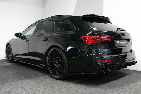 Audi A6 Avant 55 TFSI e quattro S Competition / RS6 Look / S Line / Maxton Design Bodykit V.2 / Panoramadak / Matrix LED / Stoelverwarming voor + achter / Apple Carplay - Android Auto / 21'' Vossen Look / Achteruitrijcamera / Dodehoek detectie / Audi Sound System