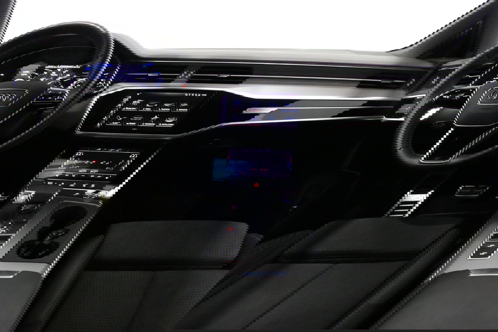 Audi A6 Avant 55 TFSI e quattro S Competition / RS6 Look / S Line / Maxton Design Bodykit V.2 / Panoramadak / Matrix LED / Stoelverwarming voor + achter / Apple Carplay - Android Auto / 21'' Vossen Look / Achteruitrijcamera / Dodehoek detectie / Audi Sound System