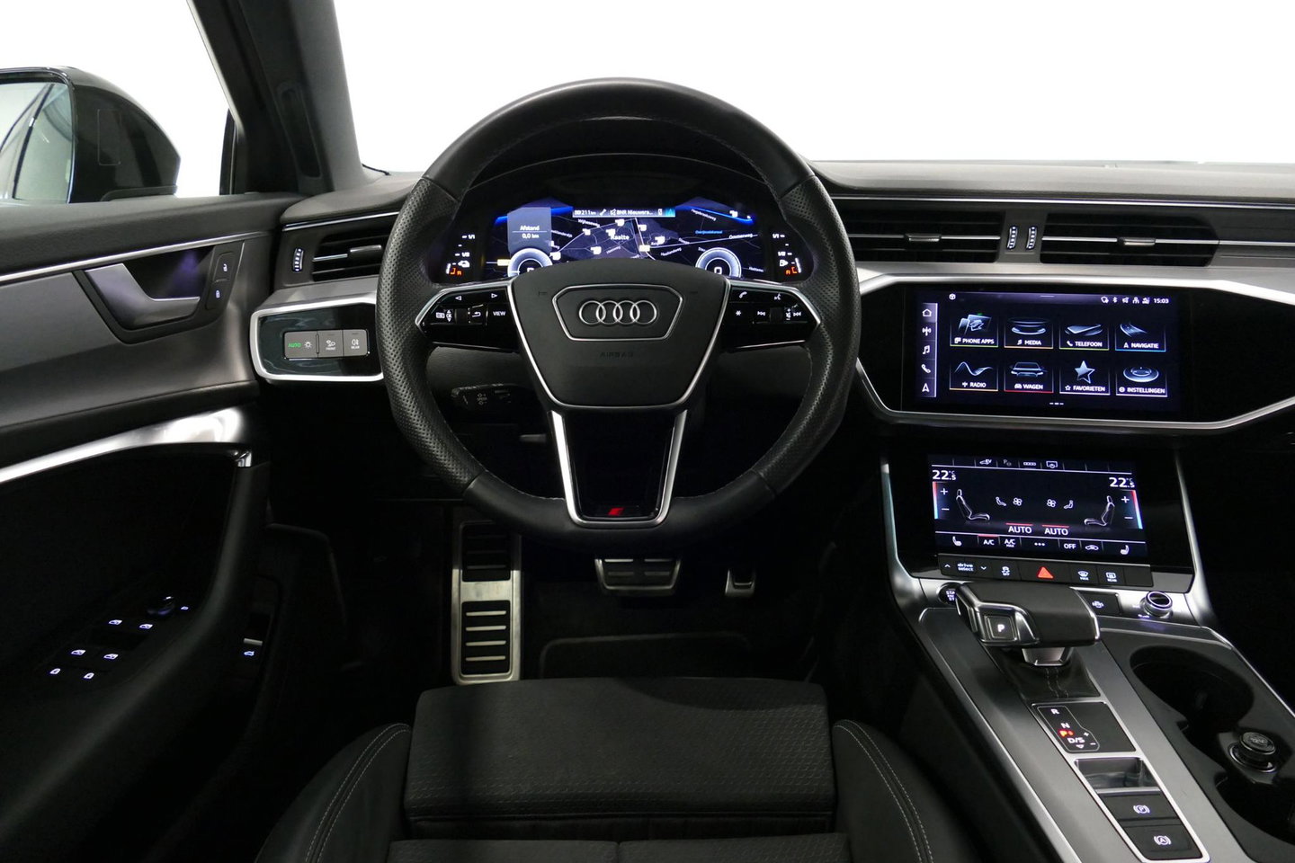 Audi A6 Avant 55 TFSI e quattro S Competition / RS6 Look / S Line / Maxton Design Bodykit V.2 / Panoramadak / Matrix LED / Stoelverwarming voor + achter / Apple Carplay - Android Auto / 21'' Vossen Look / Achteruitrijcamera / Dodehoek detectie / Audi Sound System