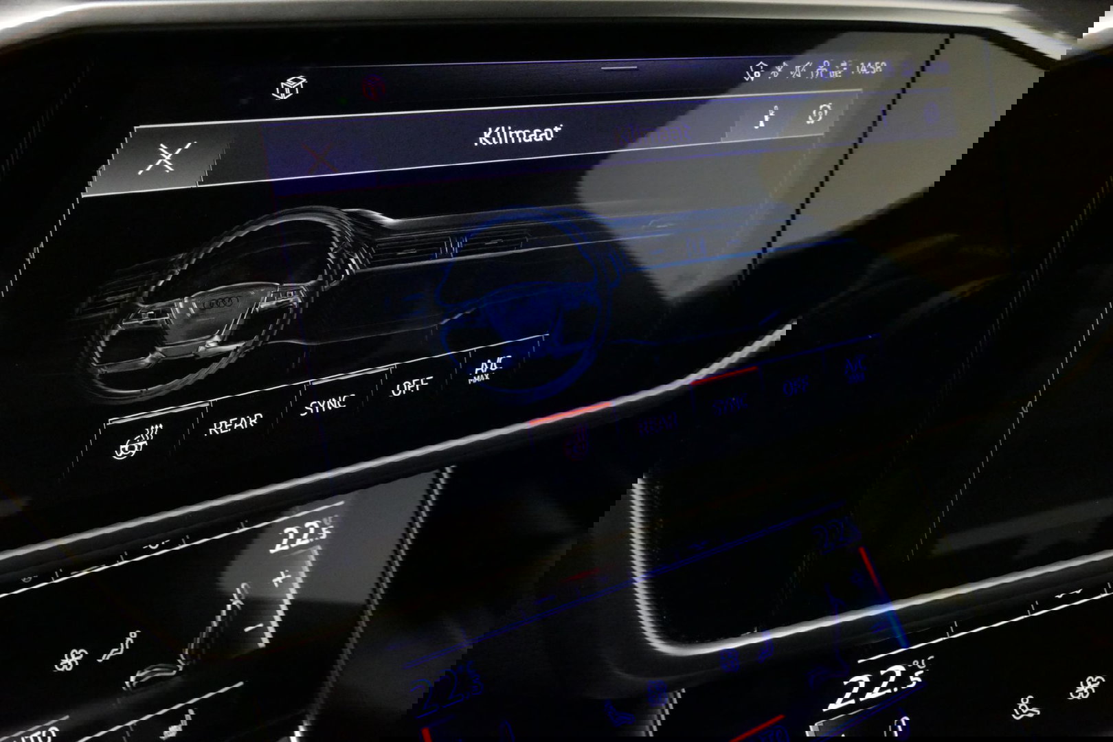 Audi A6 Avant 55 TFSI e quattro S Competition / RS6 Look / S Line / Maxton Design Bodykit V.2 / Panoramadak / Matrix LED / Stoelverwarming voor + achter / Apple Carplay - Android Auto / 21'' Vossen Look / Achteruitrijcamera / Dodehoek detectie / Audi Sound System