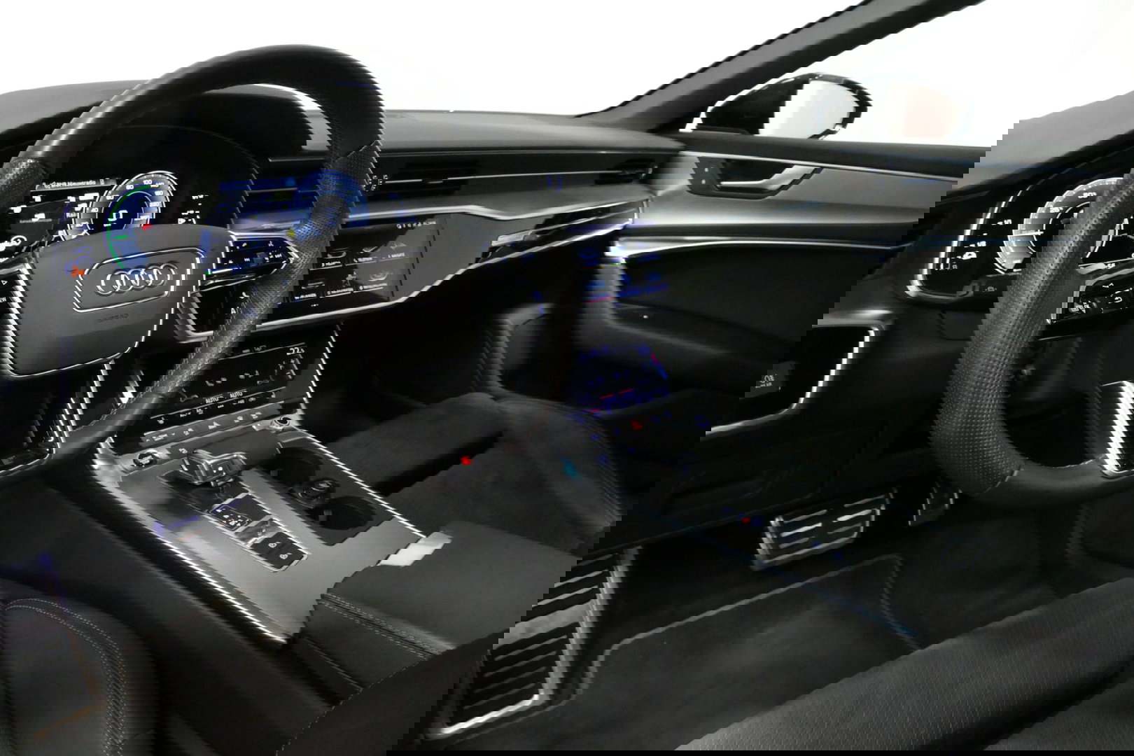 Audi A6 Avant 55 TFSI e quattro S Competition / RS6 Look / S Line / Maxton Design Bodykit V.2 / Panoramadak / Matrix LED / Stoelverwarming voor + achter / Apple Carplay - Android Auto / 21'' Vossen Look / Achteruitrijcamera / Dodehoek detectie / Audi Sound System