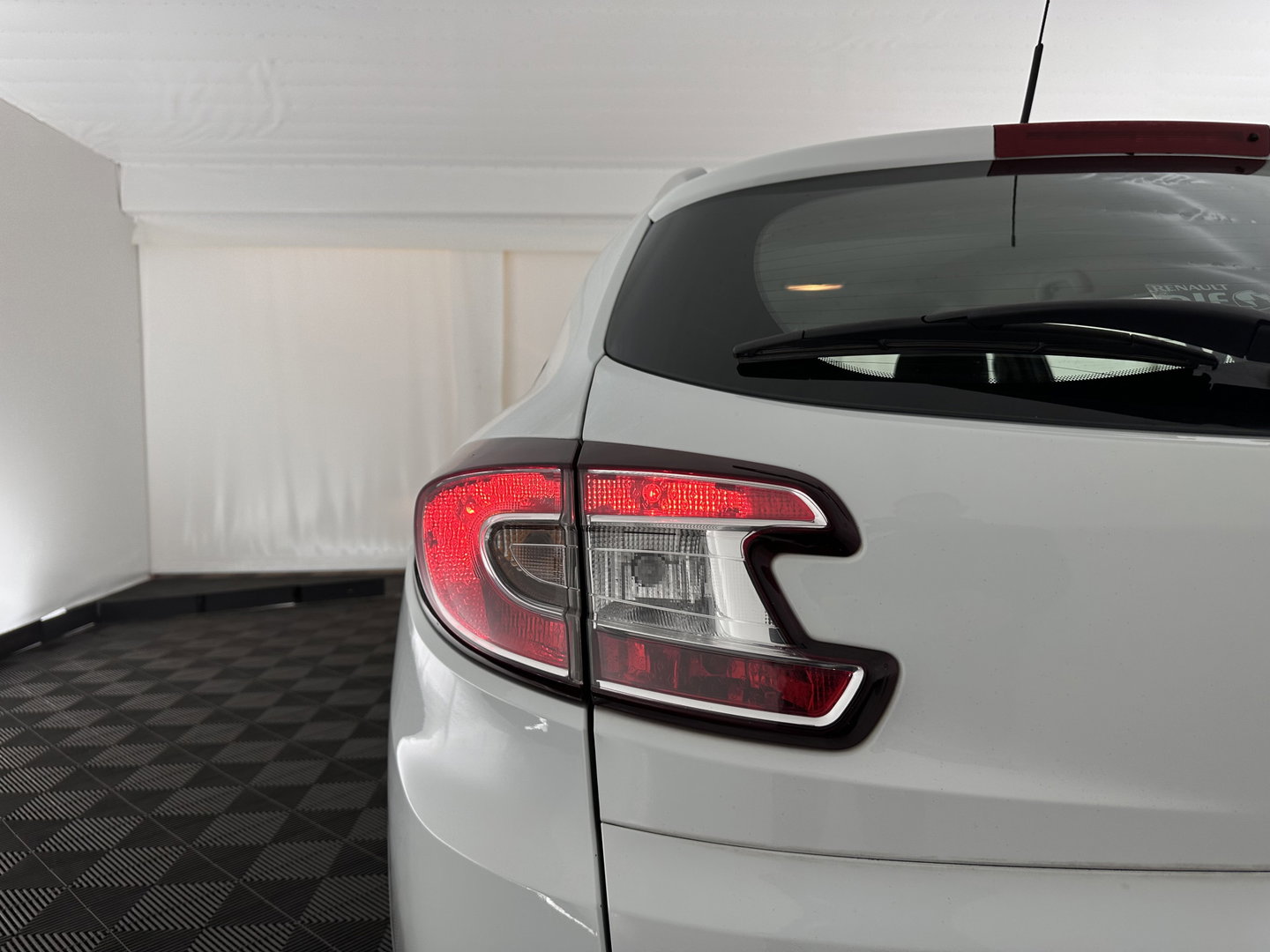 Renault Mégane Estate 1.5 dCi Expression *NAVI-FULLMAP | AIRCO | CRUISE | PDC | TOWBAR*