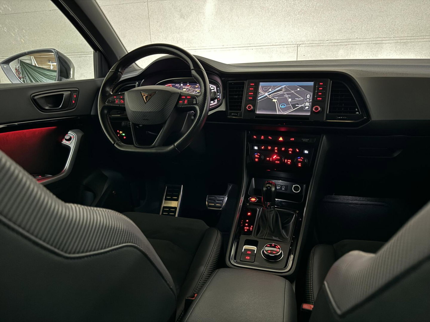 CUPRA Ateca 2.0 TSI 4DRIVE Pano Virtual Brembo Beats 360° Trekh.