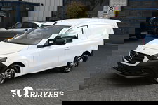 Mercedes-Benz Citan - 110 CDI L1 Pro 3 Zitplaatsen, LED, Camera