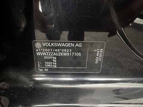 Volkswagen e-Golf (INCL-BTW) *HEATPUMP | LEATHER | ADAPTIVE-CRUISE | FULL-LED | DYNAUDIO | BLINDSPOT | DIGI-COCKPIT | NAVI-FULLMAP | CAMERA | KEYLESS | ECC | CCS-FASTLOADER | PDC | 17''ALU*