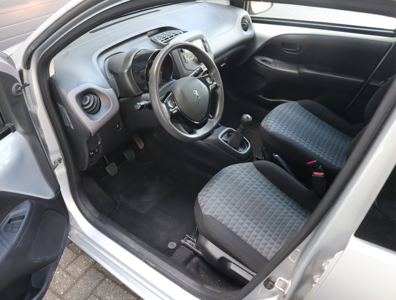 Peugeot 108