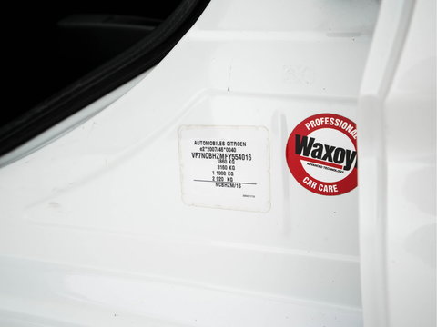 Citroën C4 1.6 BlueHDi Feel *PANO | SPORT-SEATS | PDC | PRIVACY-GLASS | ECC | CRUISE | TOWBAR*