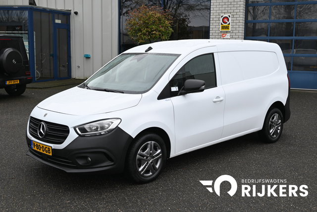Mercedes-Benz Citan - 110 CDI L2 Pro 3 Zitplaatsen, MBUX met camera