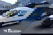 Mercedes-Benz Sprinter - 317 CDI L2H2 DC 3500 kg trekhaak, MBUX met camera, Geveerde stoel