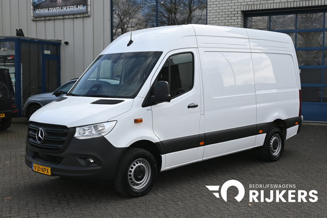 Mercedes-Benz Sprinter - 317 CDI L2H2 Pro MBUX Navigatie, Geveerde stoel, Winterpakket, Etc.