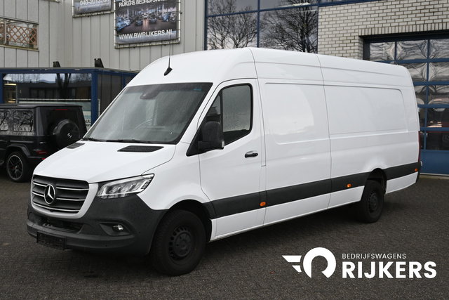 Mercedes-Benz Sprinter - 319 CDI L4H2 MAXI Distronic, LED, Standkachel, Geveerde Stoelen, Etc.