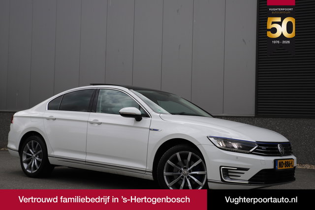 Volkswagen Passat - 1.4 TSI GTE 218pk/*Highline*Adaptive/Virtual/Sunroof/Trekh./Leder/18"
