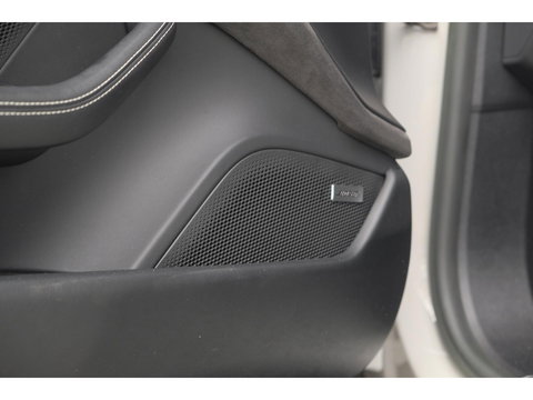 Porsche Taycan Sport Turismo GTS 598pk 93 kWh Panoramadak *SOH 93%* *incl BTW* Bijrijdersdisplay Rear seat entertainment Head-up Bose NLauto 1e Eigenaar