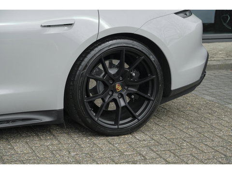 Porsche Taycan Sport Turismo GTS 598pk 93 kWh Panoramadak *SOH 93%* *incl BTW* Bijrijdersdisplay Rear seat entertainment Head-up Bose NLauto 1e Eigenaar
