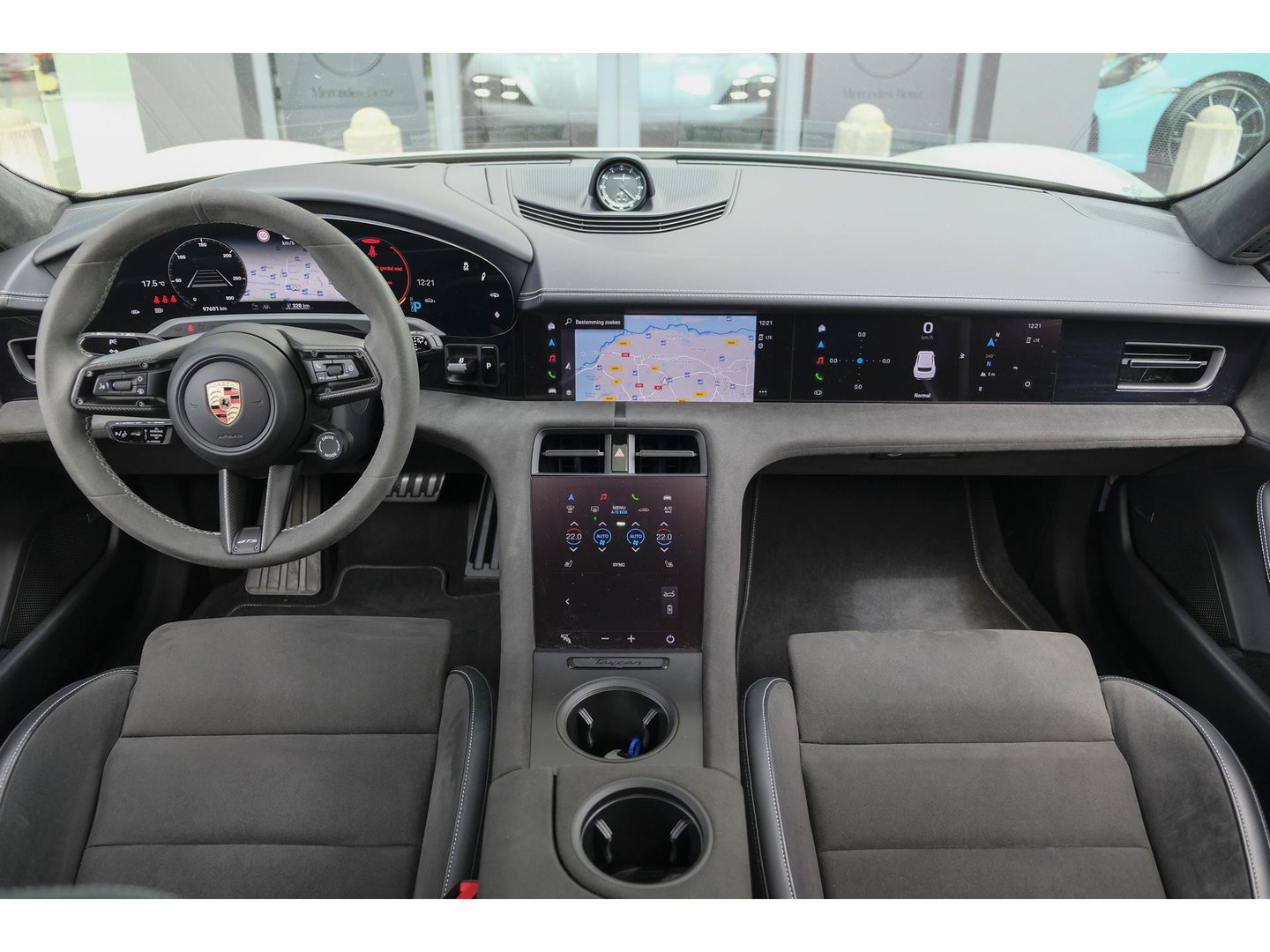 Porsche Taycan Sport Turismo GTS 598pk 93 kWh Panoramadak *SOH 93%* *incl BTW* Bijrijdersdisplay Rear seat entertainment Head-up Bose NLauto 1e Eigenaar