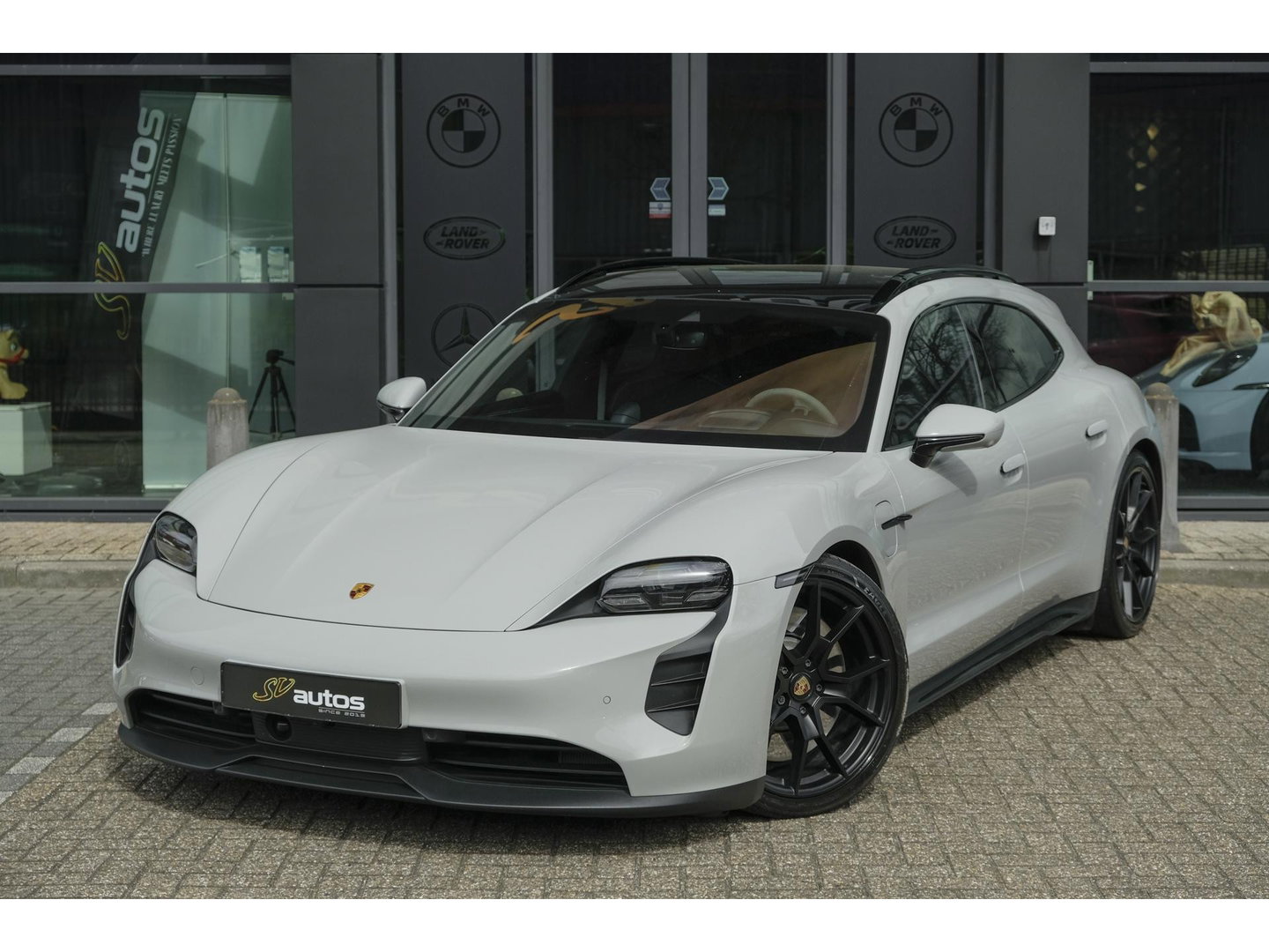 Porsche Taycan Sport Turismo GTS 598pk 93 kWh Panoramadak *SOH 93%* *incl BTW* Bijrijdersdisplay Rear seat entertainment Head-up Bose NLauto 1e Eigenaar