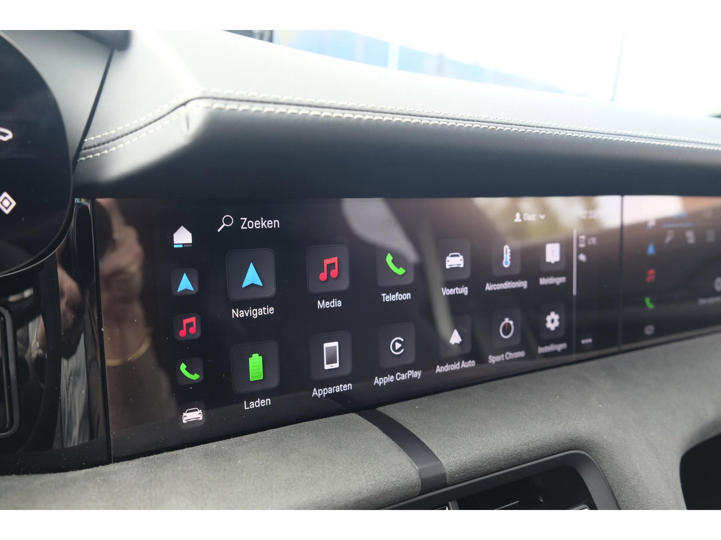 Porsche Taycan Sport Turismo GTS 598pk 93 kWh Panoramadak *SOH 93%* *incl BTW* Bijrijdersdisplay Rear seat entertainment Head-up Bose NLauto 1e Eigenaar