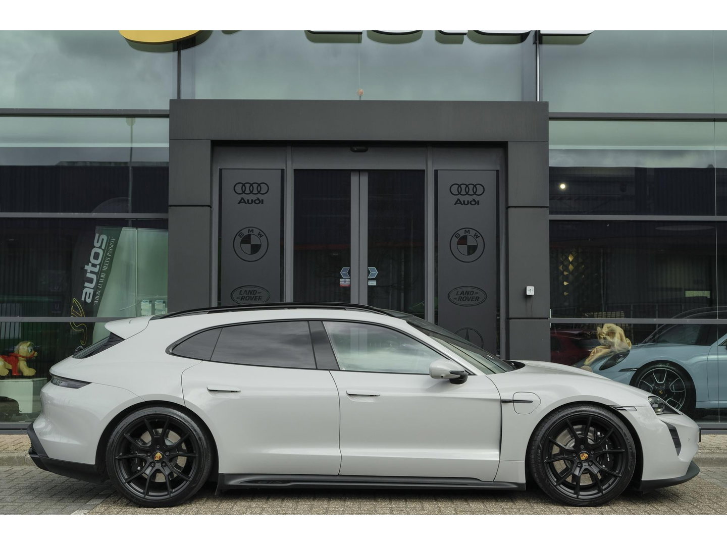 Porsche Taycan Sport Turismo GTS 598pk 93 kWh Panoramadak *SOH 93%* *incl BTW* Bijrijdersdisplay Rear seat entertainment Head-up Bose NLauto 1e Eigenaar