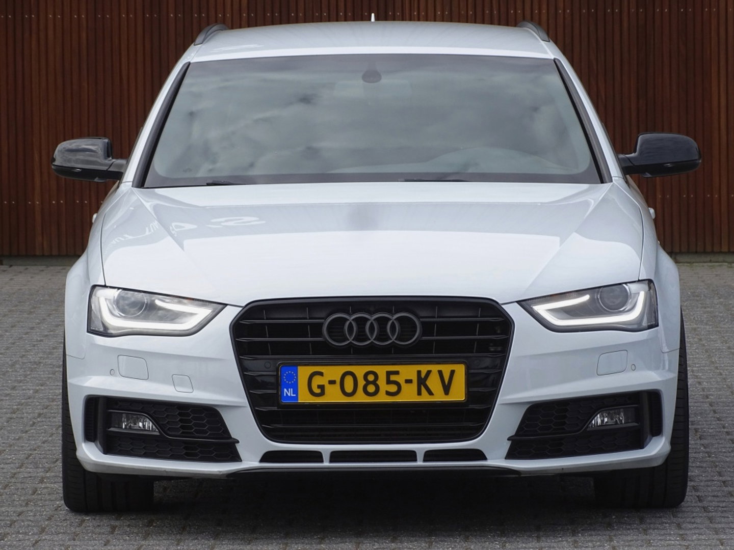 Audi A4 Avant 1.8 TFSI 170PK automaat / S-Line / S-Edition / MMI / LED