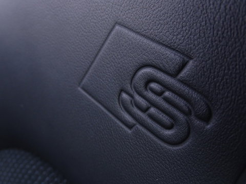 Audi A4 Avant 1.8 TFSI 170PK automaat / S-Line / S-Edition / MMI / LED